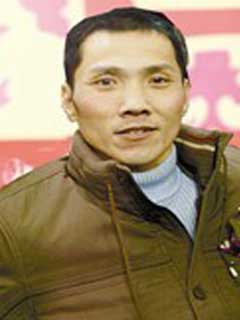 袁存泉.jpg